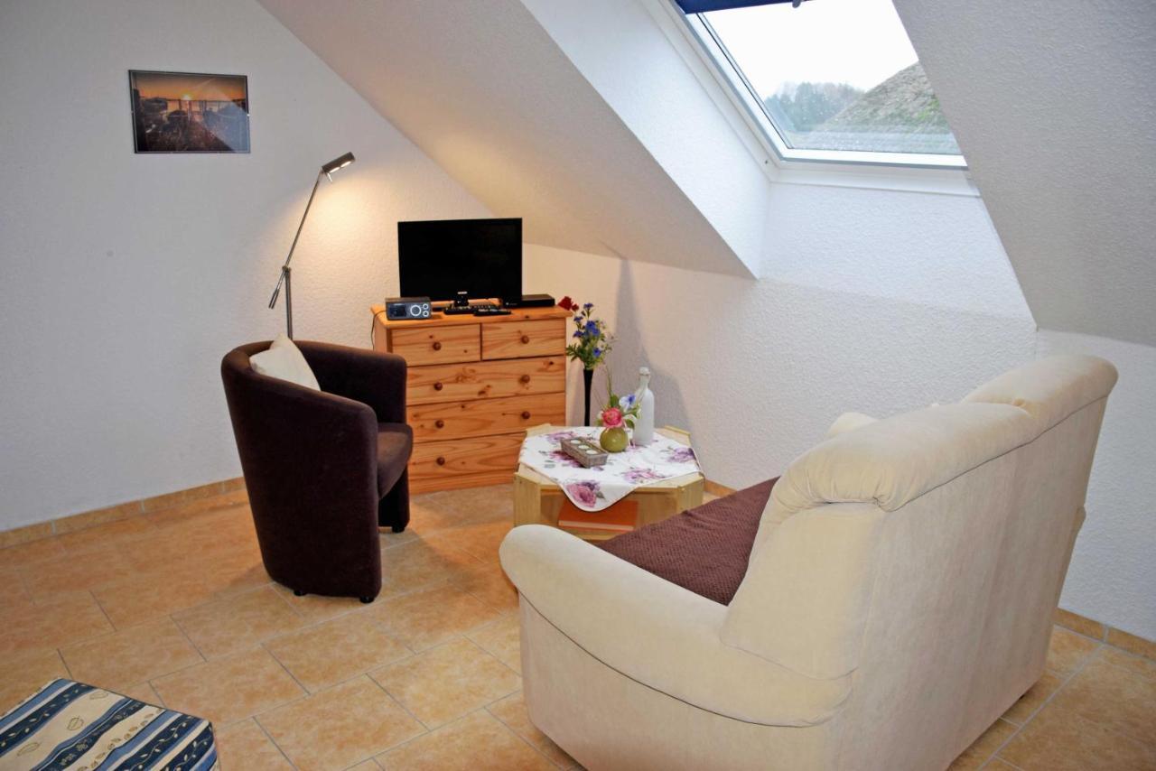 Ferienappartement Petra Kliesow Gager Exterior photo